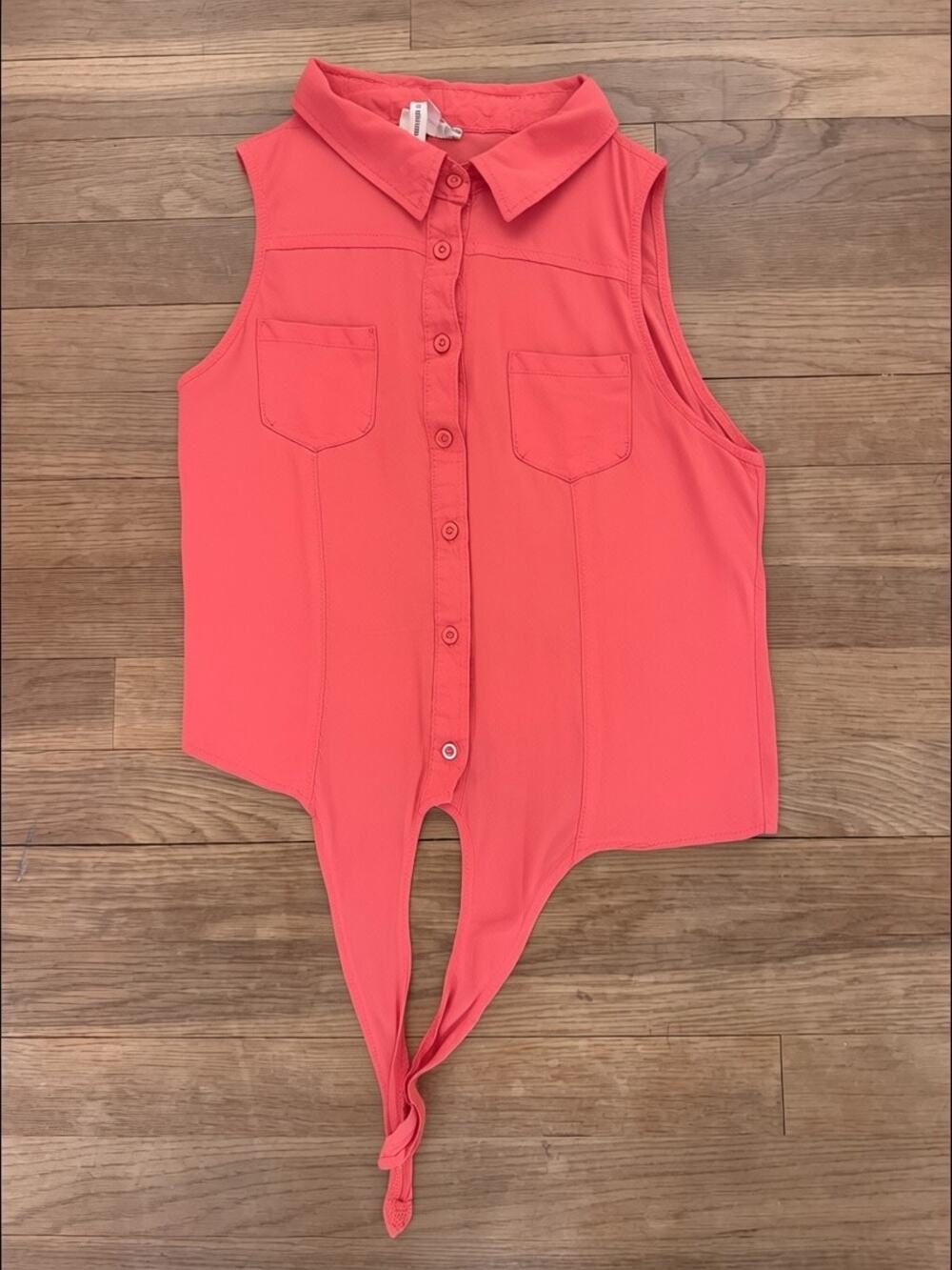 Kirra Women's Coral Sleeveless Tie-Front Top - Size M
b85